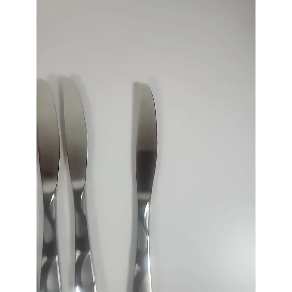 Set of 7 Oneida TUSCANY Butter Knives 9 1/2